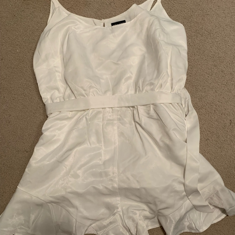 Coedition romper. White never worn